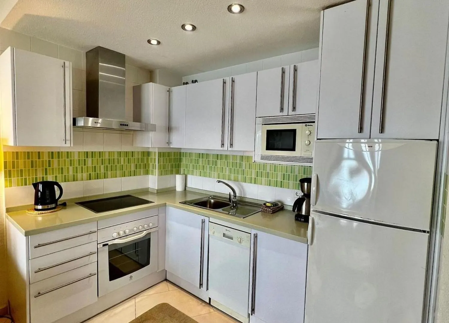 Frontal Sea View Apartment Benalbeach 贝纳尔马德纳 西班牙